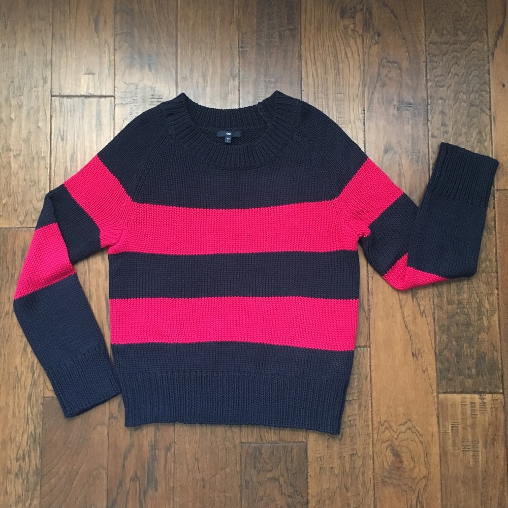 EUC GAP Women’s Striped Knit Sweater - L